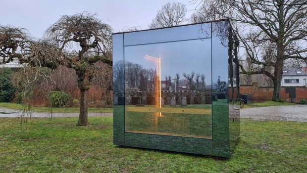 Kunstwerk ‘Sjel’ is geland in Hasselts natuurgebied Prinsbeemden en houdt slapers wakker