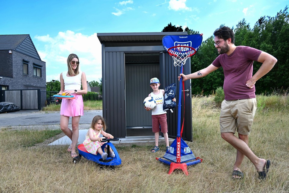 Buren zetten samen ‘tuinhuis’ in wijk Herkenrodeveld: “Want onze tuinen zijn nogal krap bemeten”